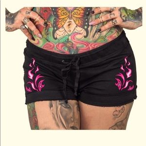Beautiful disaster Phoenix shorts 1xl curvy. new!!